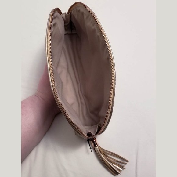 🆕️ Sephora Rouge Metallic Faux Leather Gold Dot Clutch Purse Handbag Makeup Bag - Picture 3 of 4